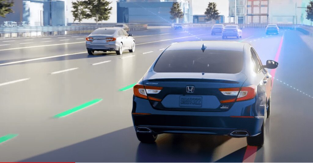 Honda SENSING sistemlerinden biri olan RDM Yoldan Ayrılmayı Önleme Sistemi nedir, nasıl çalışır? RDM sisteminin avantajları ve sınırlamaları